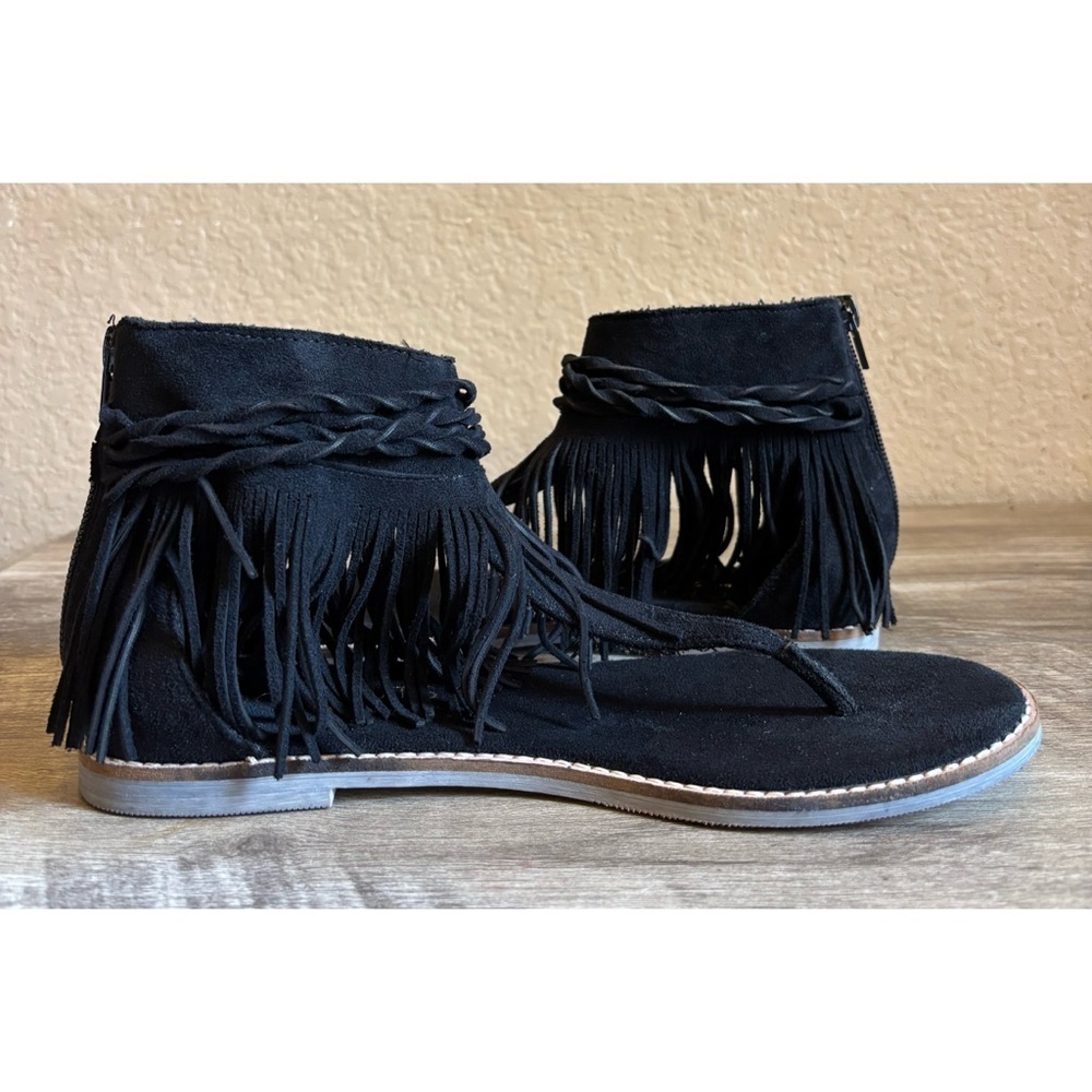 Coconuts by Matisse Fringe Flat Thong Sandal Black - Picture 9 of 12